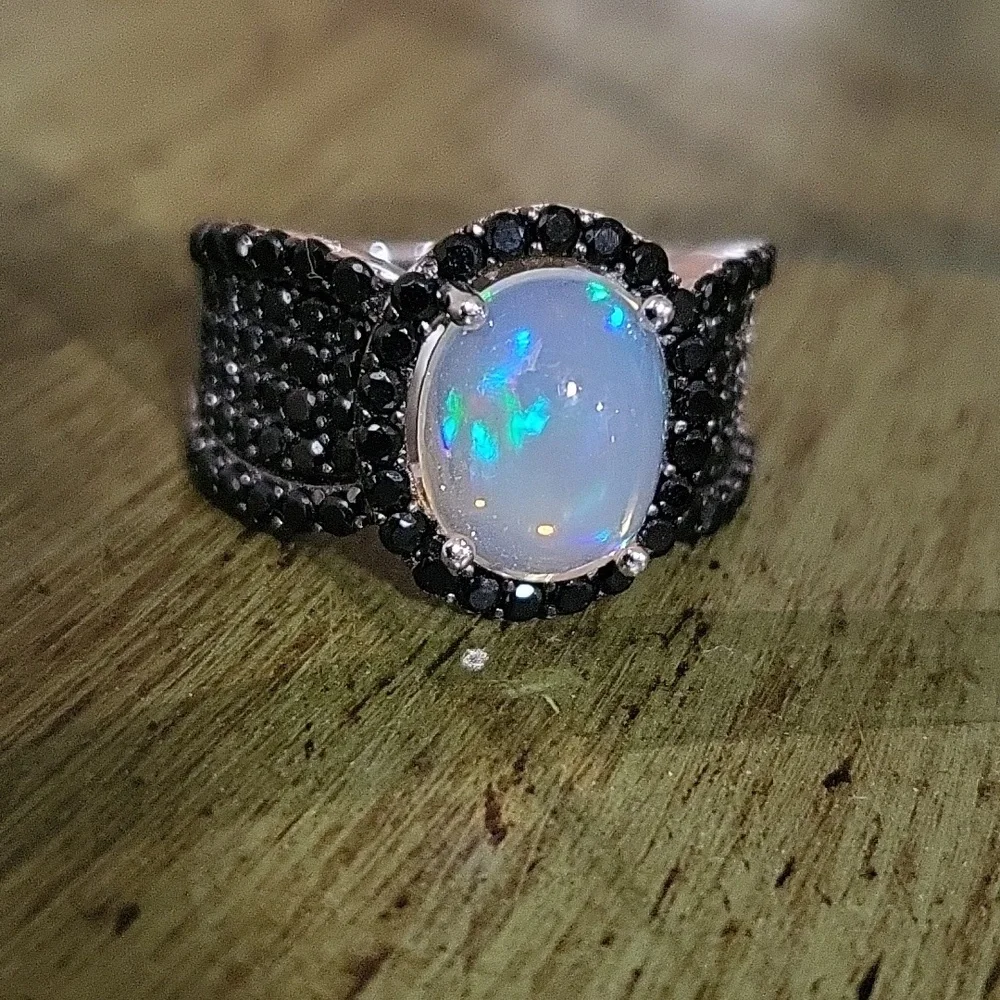Rare Genuine Opal Ring - Picture 1 of 4